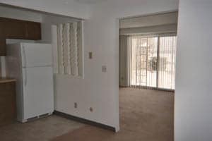 Kitchen - Park Lane Circle Apartments