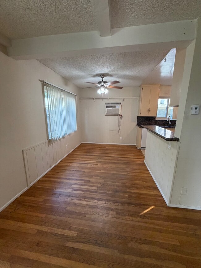 Photo - 12817 Kling St Unit 1