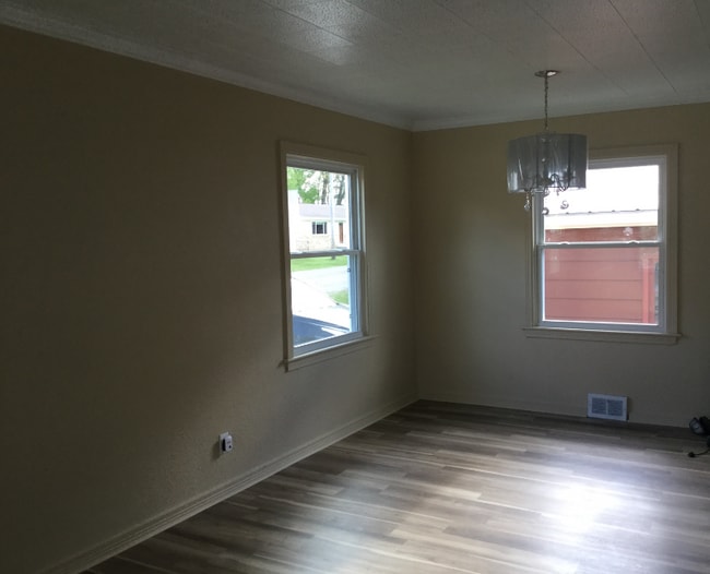 Photo - 6289 Marsh Rd