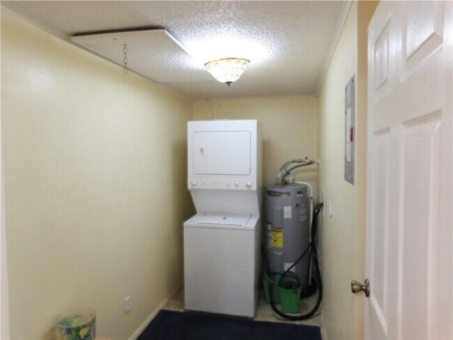 Photo - 557 7th Pl Unit 557