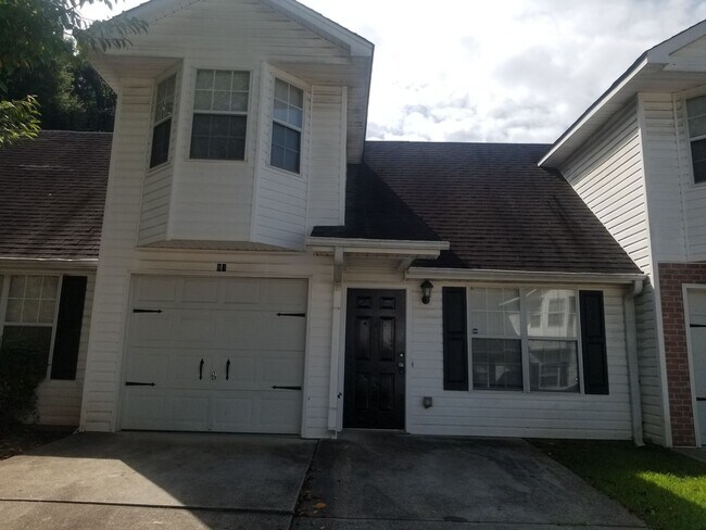 Photo - Cute 2 Bedroom/1.5 Bath Villa Rica Townhome