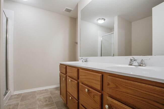 Photo - 1009 Neptune Ct