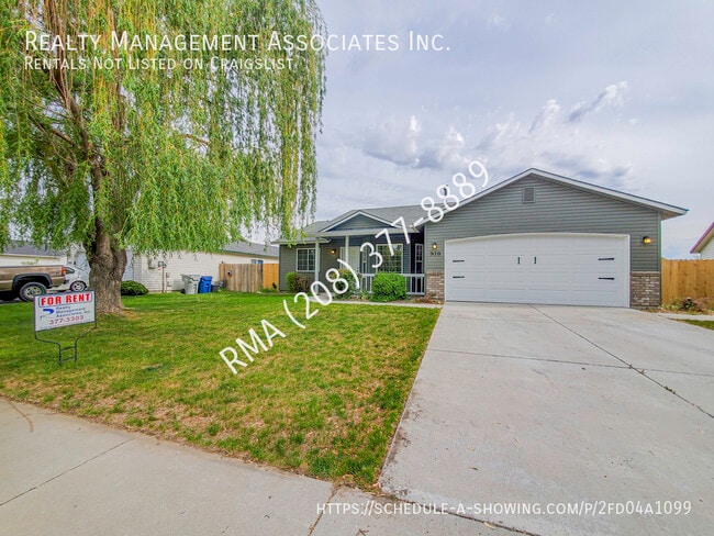 Photo - 970 Johnson Dr House