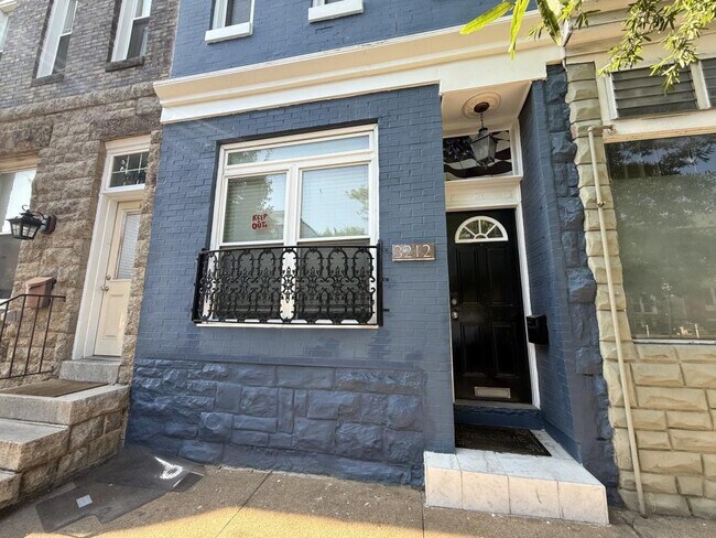 Photo - 3212 E Baltimore St