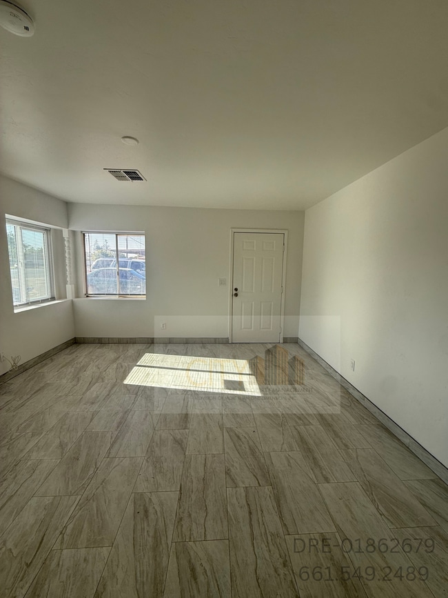 Photo - 316 S Oswell St