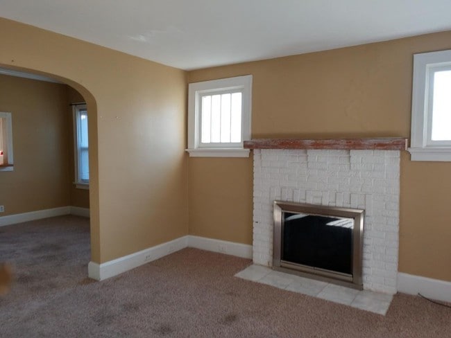 Photo - 3536 Linwood Ave