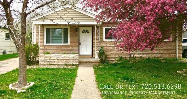 Building Photo - 1933 Alton St