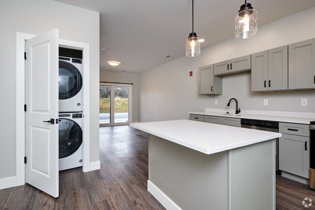 Photo - Doud Luxury Apartment Homes - 1, 2, and 3 Bedrooms