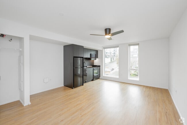 STU - 332SF - Living Room/Kitchen