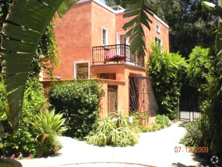 Building Photo - 2044 Highland Ave Rental