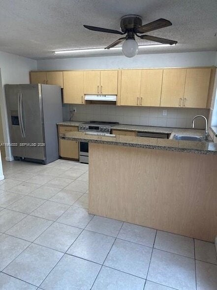 Photo - 3920 Woodside Dr