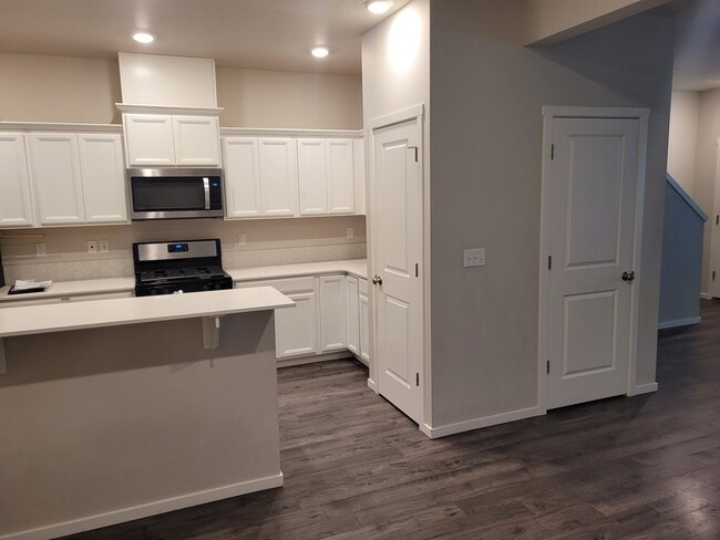 Photo - 1274 NW Upas Pl