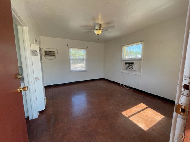 Photo - 1103 E Adams St