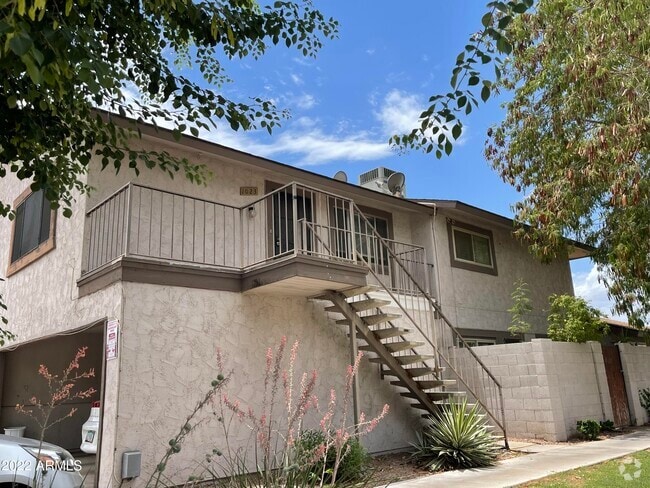 Building Photo - 1023 N Granite Reef Rd Rental