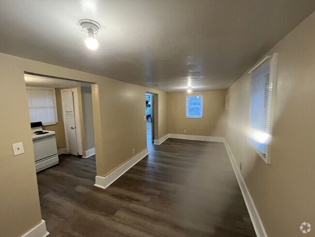 Building Photo - 2113 13th Ave Unit 2113 1/2 13th Avenue Rental