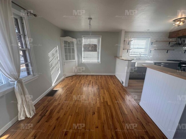 Photo - 607 S Grant Ave