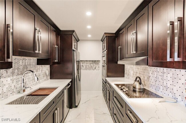 Photo - 4001 Gulf Shore Blvd N Unit 1104