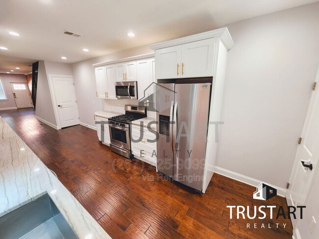 Building Photo - 2225 N Hancock St