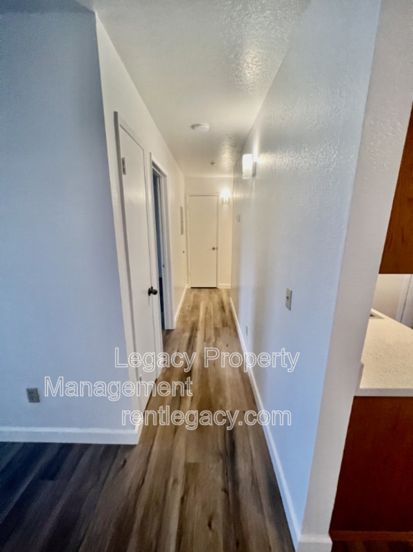 Photo - 1801 Marshall Rd Unit Apt 411