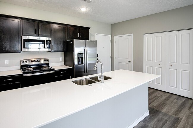 Cross Creek Apartments
