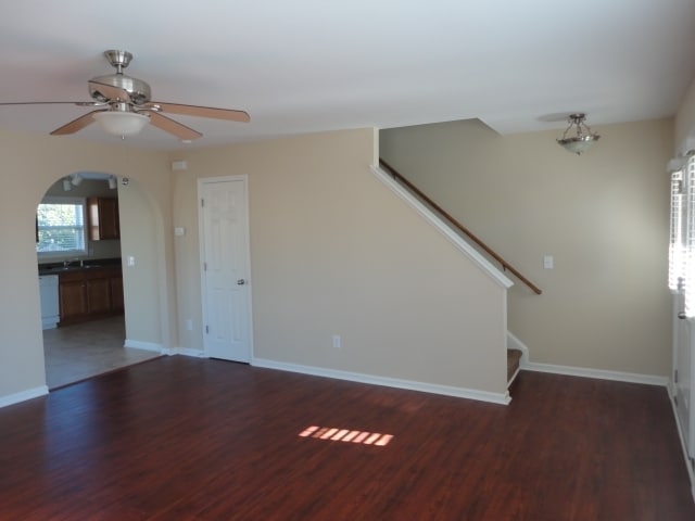 Photo - 611 Blue Lake Dr