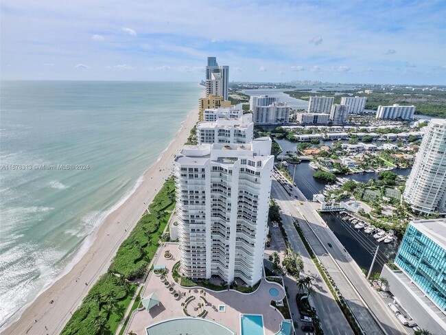 Photo - 16699 Collins Ave Condominio Unidad PH4308