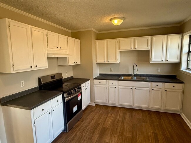 Photo - 155 N Columbia St