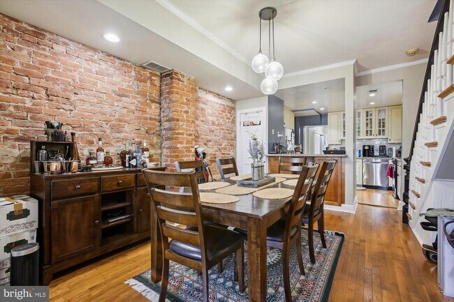 Photo - 763 10th St SE