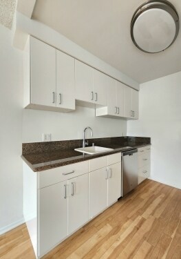 Photo - 1405 Amherst Ave