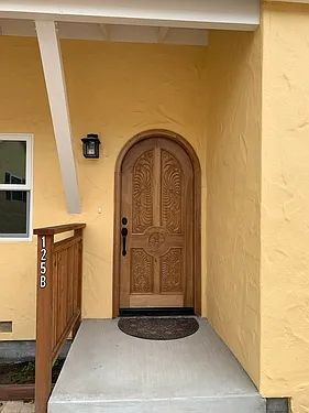 Building Photo - Bright, Modern, and Move-In Ready – Your P... Unit B