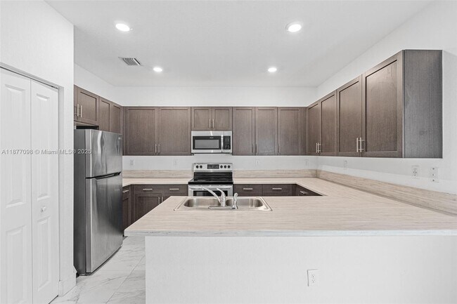 Photo - 374 NE 214th St