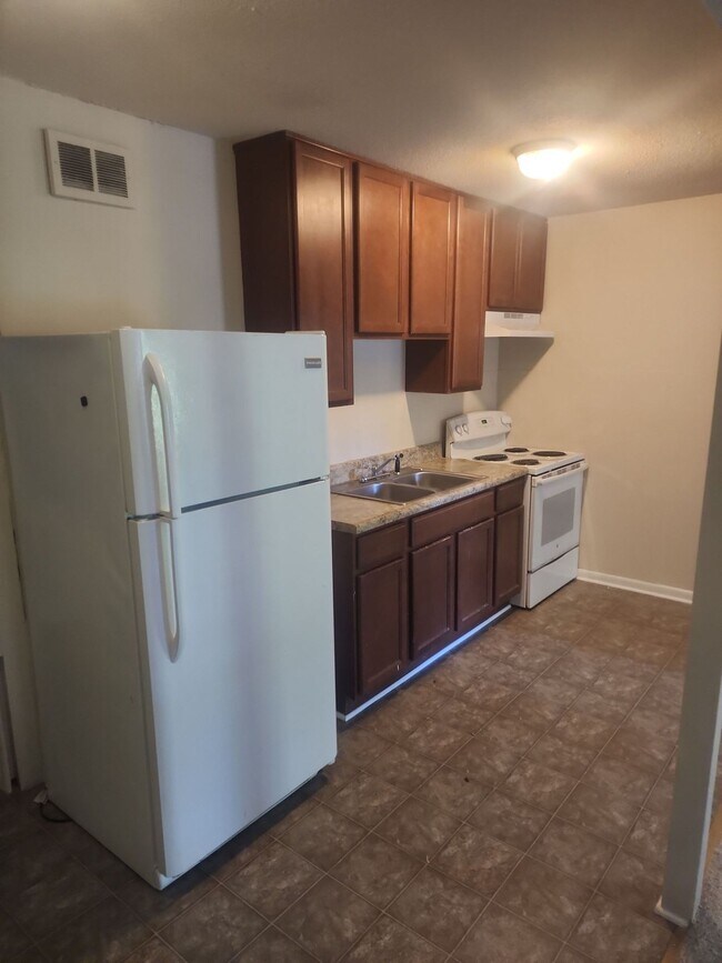 Photo - 1 Bedroom apartment in Great Location w/ 1...