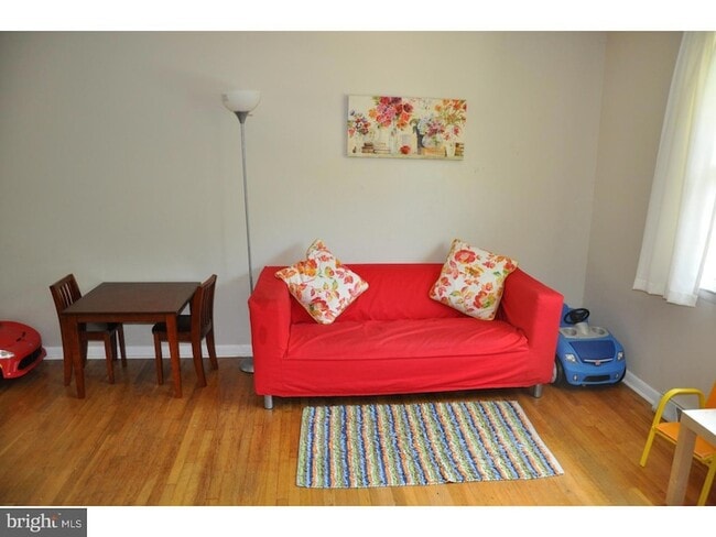 Photo - 924 Kenilworth Ave
