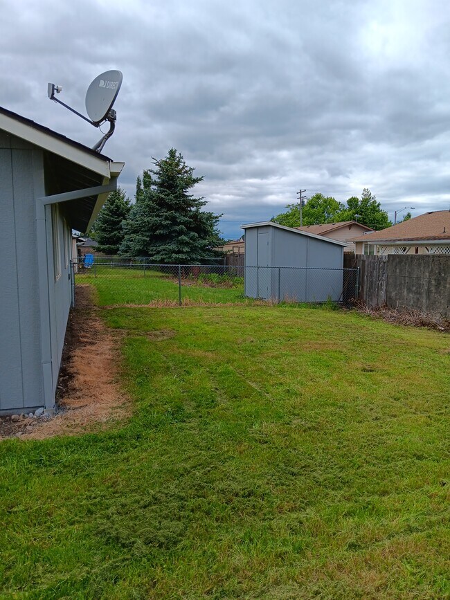 393 Shamrock St Townhome Townhome Rental in Aumsville OR