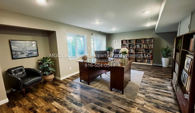 Photo - This townhome only at Baltimore Townhomes receive $1000 rent credit!