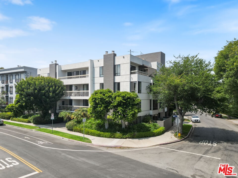 Photo - 1220 S Roxbury Dr Unidad 302 Rental