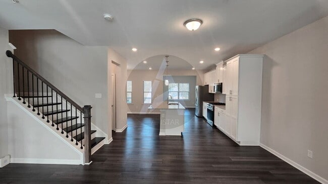 Photo - 209 Commons Ave