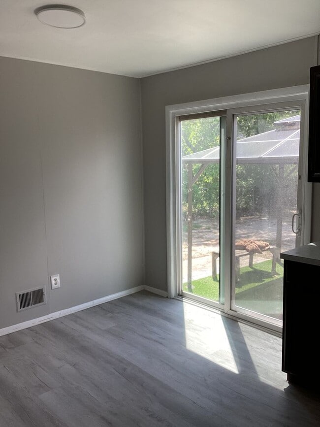 Photo - For Rent / En Alquiler 3 Bedroom House Lakehurst