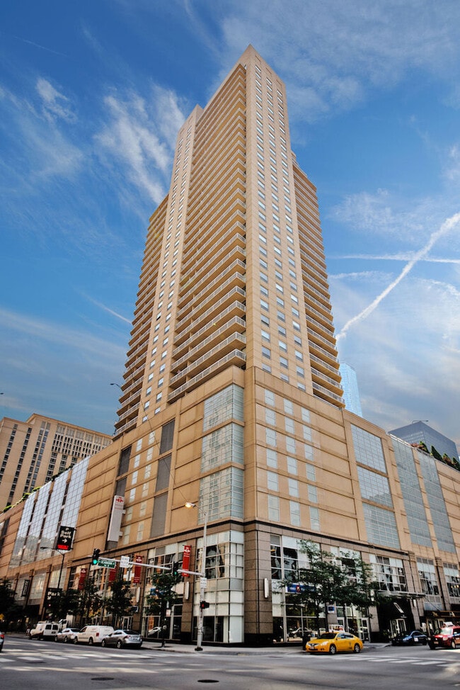 Building Photo - 545 N Dearborn St Unit 1103