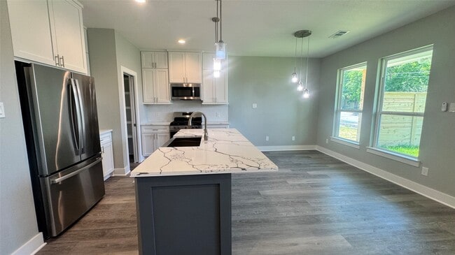 Photo - 700 Ebenezer Ln