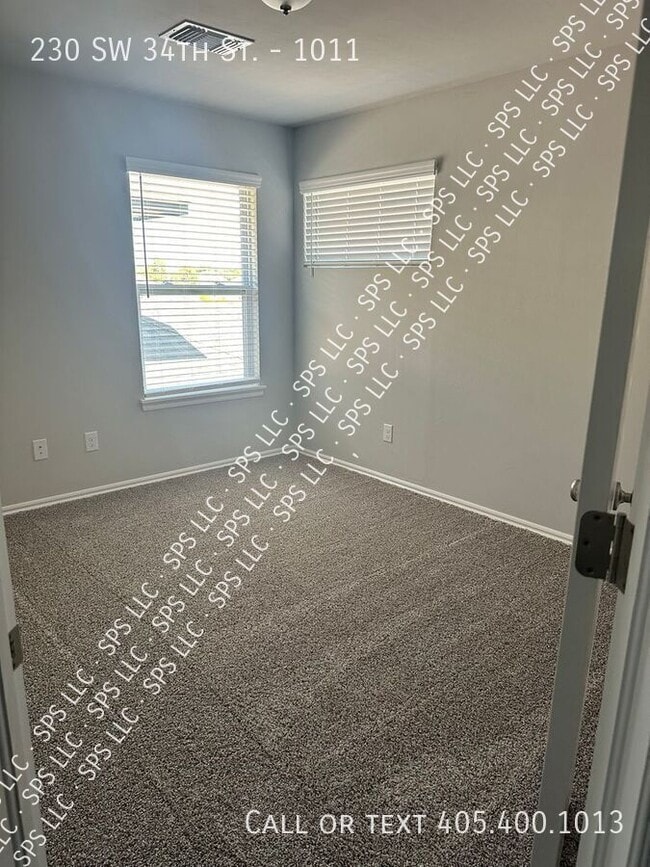 Photo - 230 SW 34th St