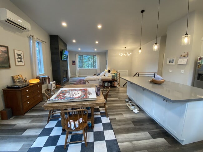 Photo - Elevated Modern Living in the Trees of Sudden Valley