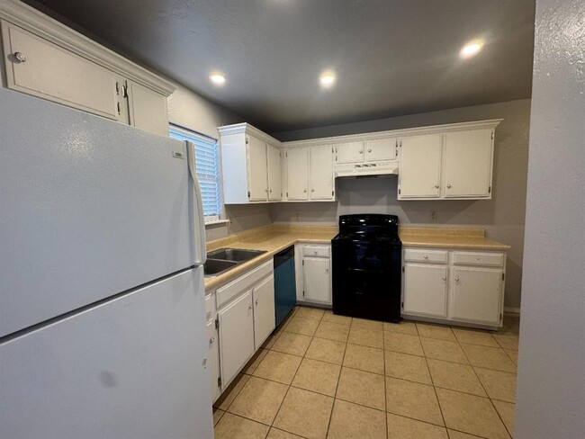 Photo - 8199 NW 23rd St