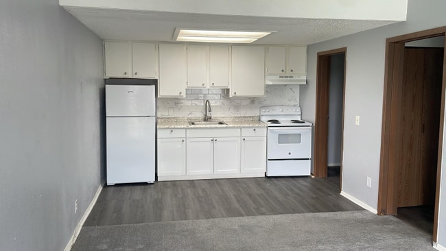 Photo - 33305 Ryan Dr Apartment Unit 120