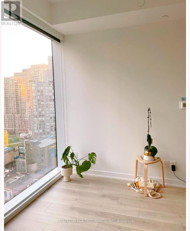 Photo - 3 Gloucester St Unit 1708