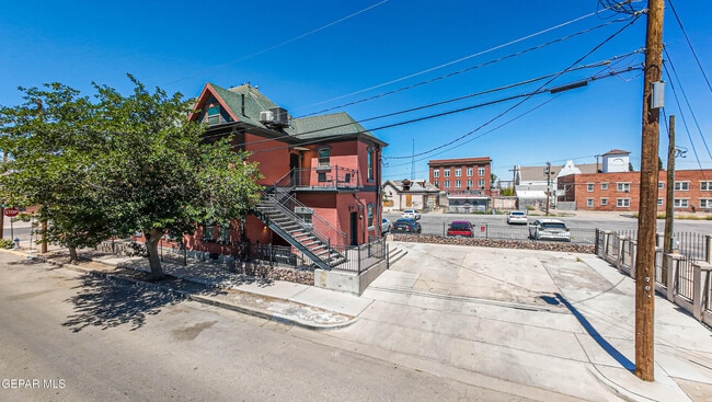 Building Photo - 702 Myrtle Ave Rental