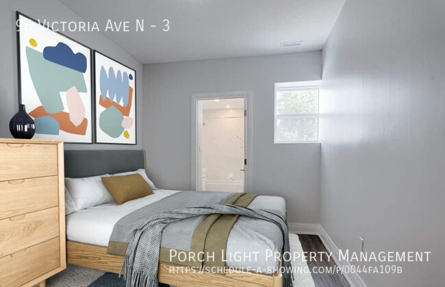 Photo - Renovated Bright and Sunny 1 Bedroom with ... Unit 3