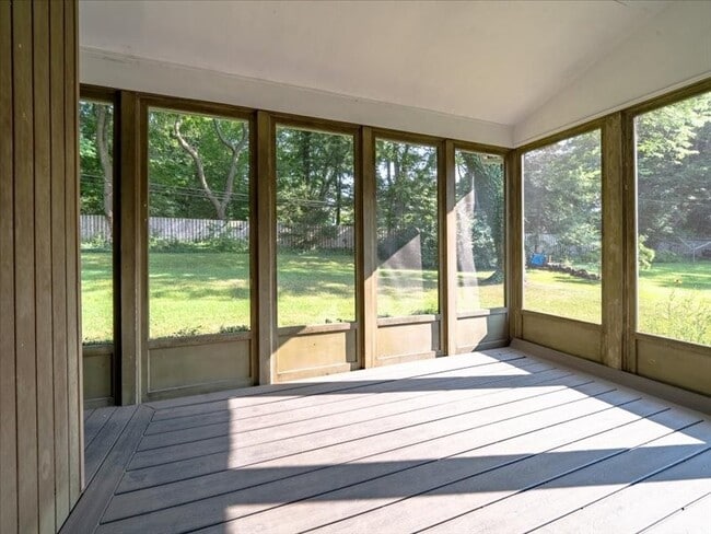 Photo - 7 Courtenay Cir