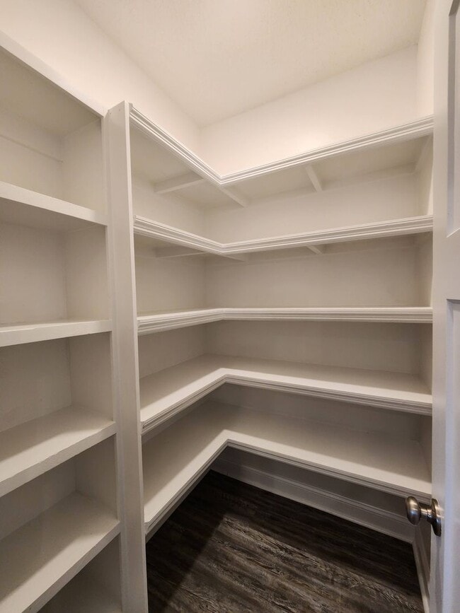 Photo - Charming 4-Bedroom Home with Modern Finishes in Hahira, GA - Lawn Care Included