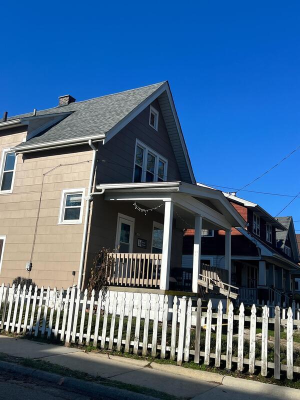 Photo - 822 Dewey Ave